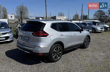 Внедорожник / Кроссовер Nissan Rogue 2017 в 