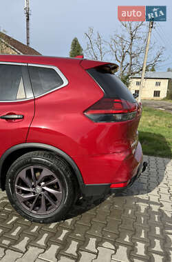 Позашляховик / Кросовер Nissan Rogue 2017 в 