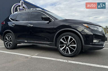 Внедорожник / Кроссовер Nissan Rogue 2017 в 