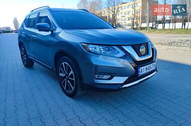 Позашляховик / Кросовер Nissan Rogue 2018 в 