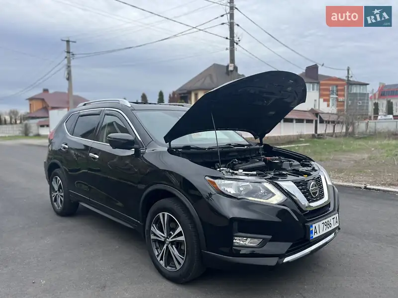 Позашляховик / Кросовер Nissan Rogue 2019 в 
