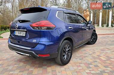 Внедорожник / Кроссовер Nissan Rogue 2018 в 