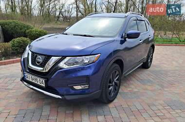 Внедорожник / Кроссовер Nissan Rogue 2018 в 