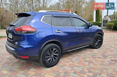 Внедорожник / Кроссовер Nissan Rogue 2018 в 