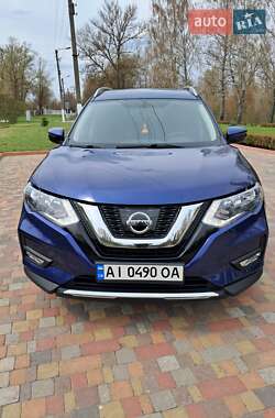 Внедорожник / Кроссовер Nissan Rogue 2018 в 