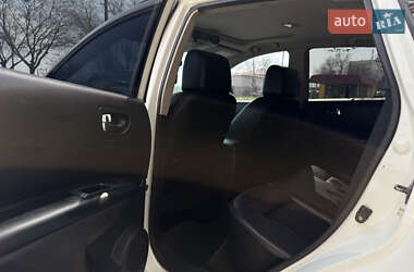Позашляховик / Кросовер Nissan Rogue 2008 в 