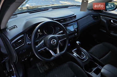 Позашляховик / Кросовер Nissan Rogue 2016 в 