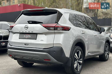 Внедорожник / Кроссовер Nissan Rogue 2021 в 