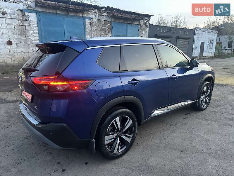 Внедорожник / Кроссовер Nissan Rogue 2021 в Барвенкове