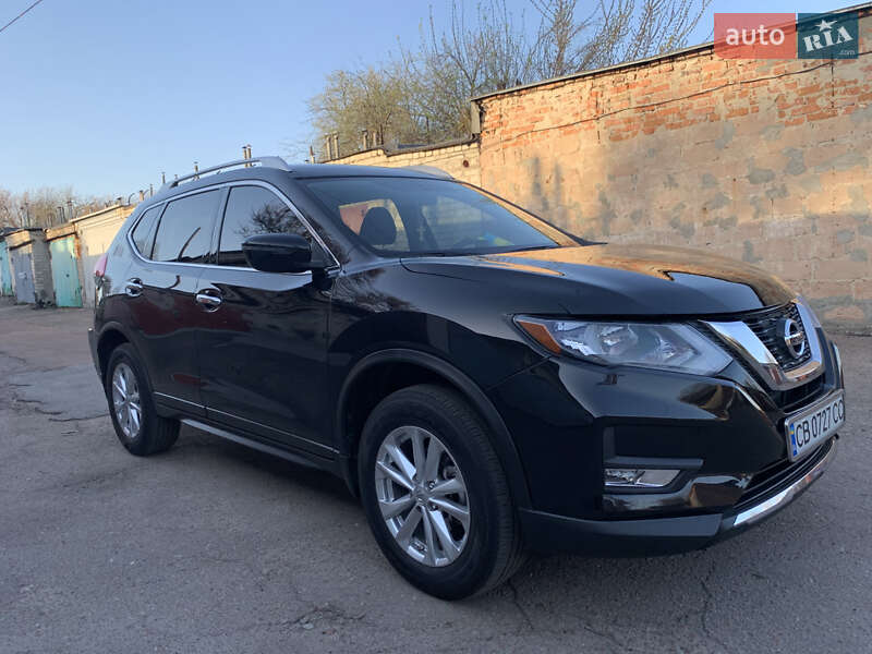 Позашляховик / Кросовер Nissan Rogue 2016 в Чернігові