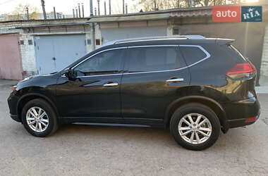 Внедорожник / Кроссовер Nissan Rogue 2016 в 