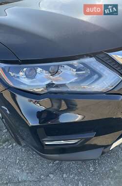 Внедорожник / Кроссовер Nissan Rogue 2020 в 