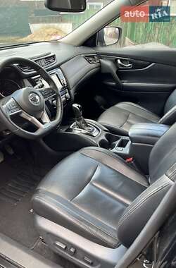 Внедорожник / Кроссовер Nissan Rogue 2020 в 