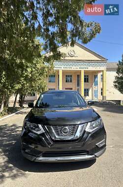Внедорожник / Кроссовер Nissan Rogue 2019 в 