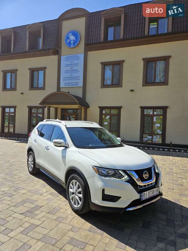 Внедорожник / Кроссовер Nissan Rogue 2019 в 