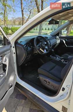 Внедорожник / Кроссовер Nissan Rogue 2019 в 