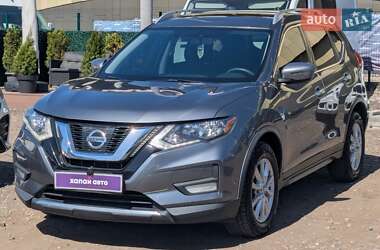 Внедорожник / Кроссовер Nissan Rogue 2017 в 