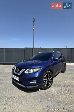 Позашляховик / Кросовер Nissan Rogue 2019 в 