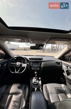 Позашляховик / Кросовер Nissan Rogue 2019 в 