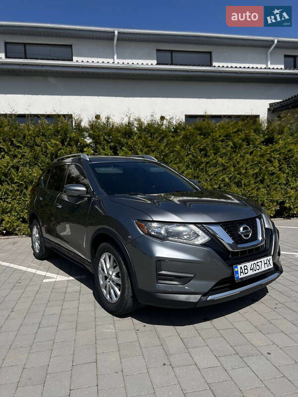 Позашляховик / Кросовер Nissan Rogue 2016 в Вінниці