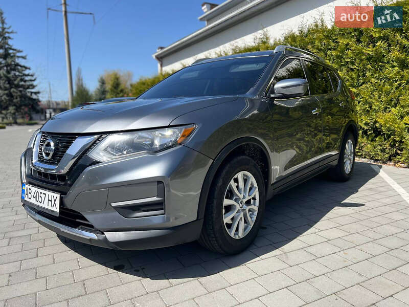 Позашляховик / Кросовер Nissan Rogue 2016 в Вінниці