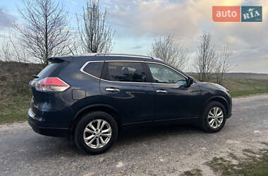 Внедорожник / Кроссовер Nissan Rogue 2016 в 