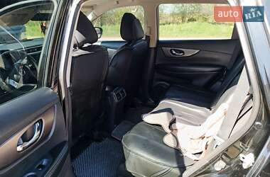 Внедорожник / Кроссовер Nissan Rogue 2014 в 