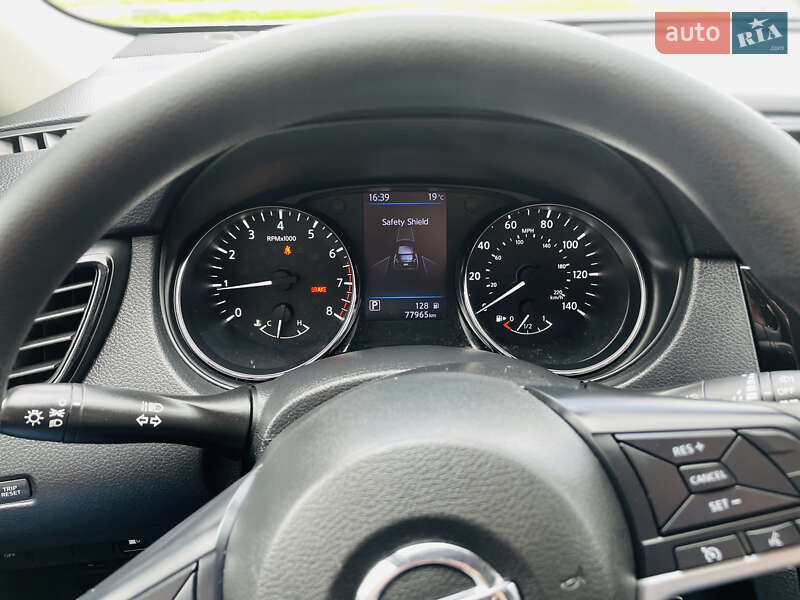 Позашляховик / Кросовер Nissan Rogue 2018 в Луцьку