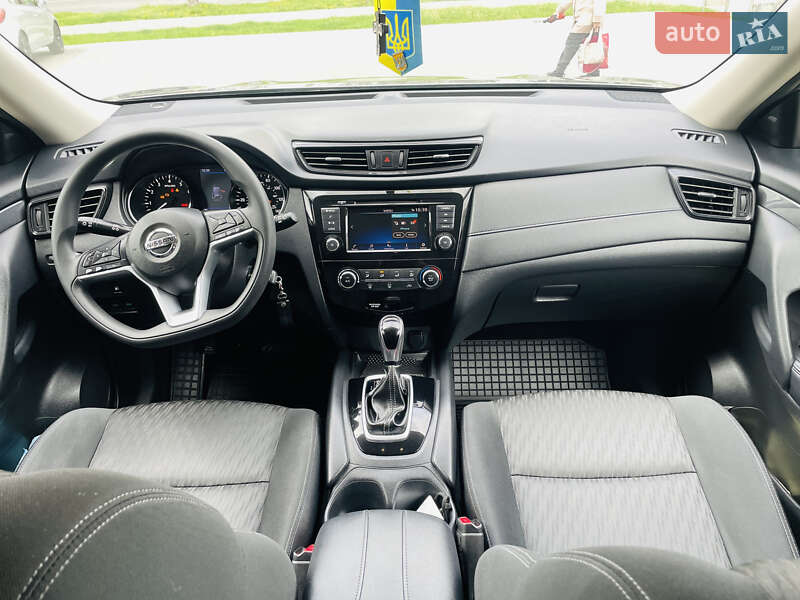 Позашляховик / Кросовер Nissan Rogue 2018 в Луцьку