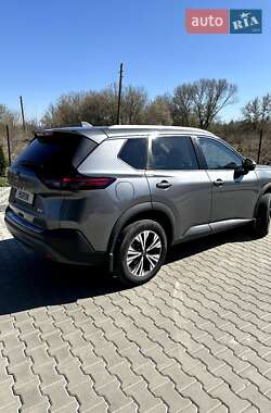 Внедорожник / Кроссовер Nissan Rogue 2022 в 