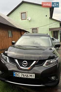 Позашляховик / Кросовер Nissan Rogue 2016 в Сколе