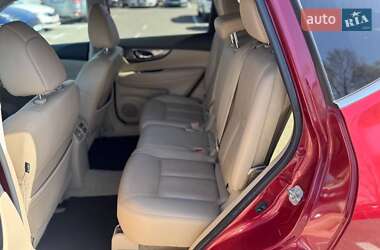 Внедорожник / Кроссовер Nissan Rogue 2015 в 