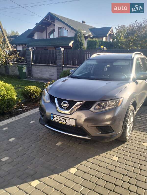 Внедорожник / Кроссовер Nissan Rogue 2015 в Львове
