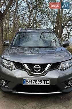 Внедорожник / Кроссовер Nissan Rogue 2015 в 