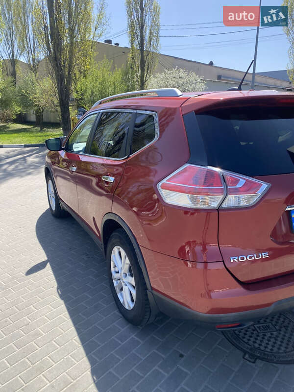 Внедорожник / Кроссовер Nissan Rogue 2015 в Киеве