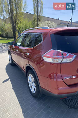 Внедорожник / Кроссовер Nissan Rogue 2015 в 