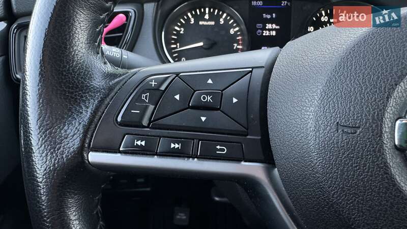 Внедорожник / Кроссовер Nissan Rogue 2019 в Киеве