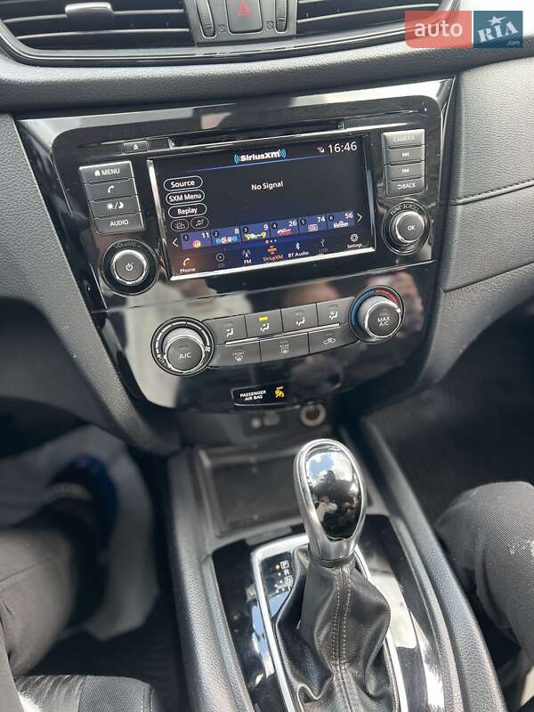 Позашляховик / Кросовер Nissan Rogue 2018 в Яремчі