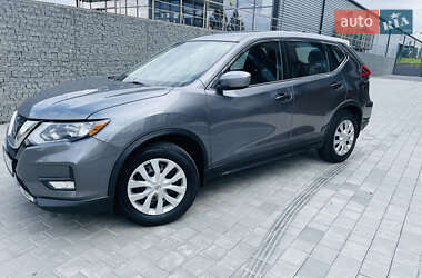 Позашляховик / Кросовер Nissan Rogue 2018 в 