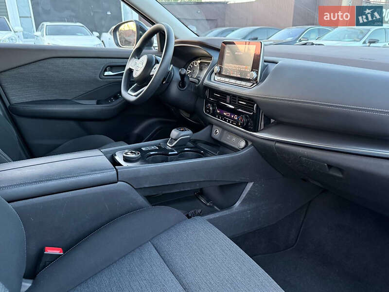 Внедорожник / Кроссовер Nissan Rogue 2021 в Харькове