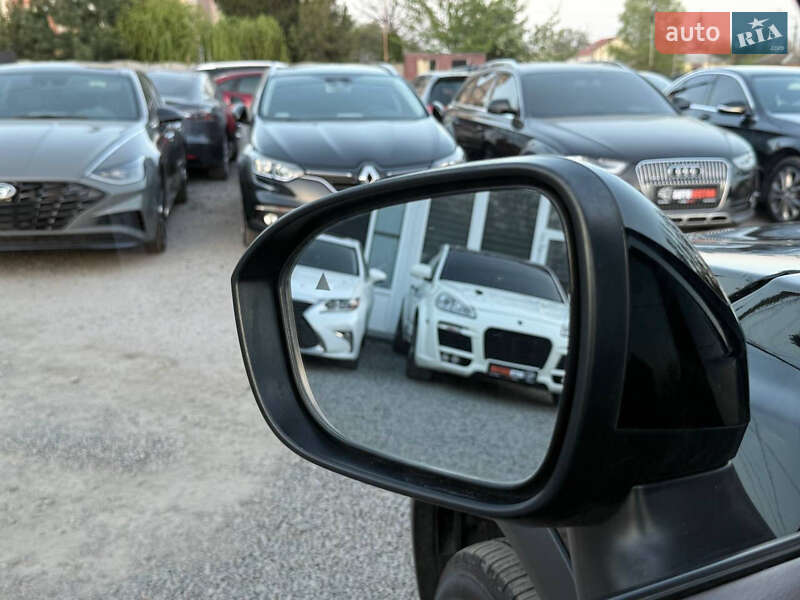 Внедорожник / Кроссовер Nissan Rogue 2021 в Харькове