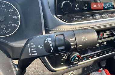 Внедорожник / Кроссовер Nissan Rogue 2023 в 