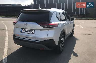 Позашляховик / Кросовер Nissan Rogue 2022 в 