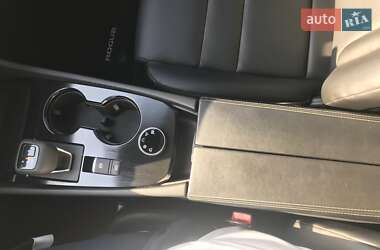 Позашляховик / Кросовер Nissan Rogue 2022 в 