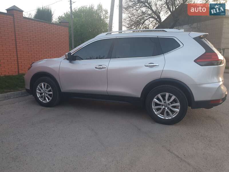 Позашляховик / Кросовер Nissan Rogue 2017 в Білій Церкві