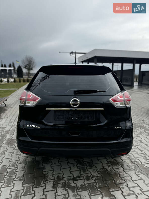 Внедорожник / Кроссовер Nissan Rogue 2016 в Львове