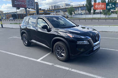 Позашляховик / Кросовер Nissan Rogue 2021 в 