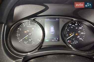 Позашляховик / Кросовер Nissan Rogue 2019 в 