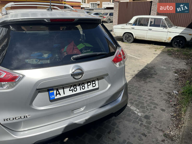 Внедорожник / Кроссовер Nissan Rogue 2015 в Киеве