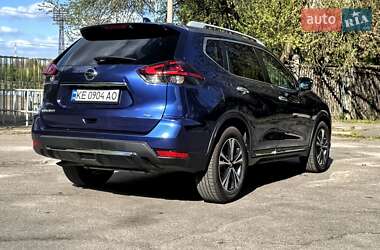 Внедорожник / Кроссовер Nissan Rogue 2017 в 